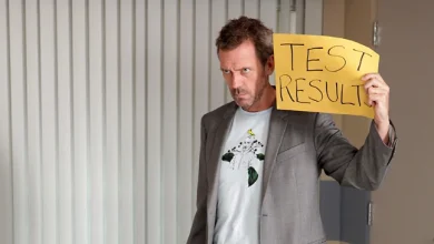 Hugh Laurie Roasts X Critic of House