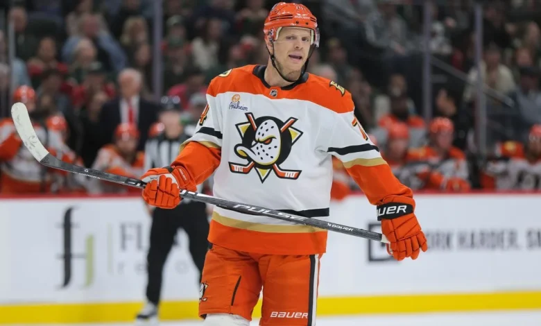 Hurricanes acquire rights to John Carlson in trade with Ducks