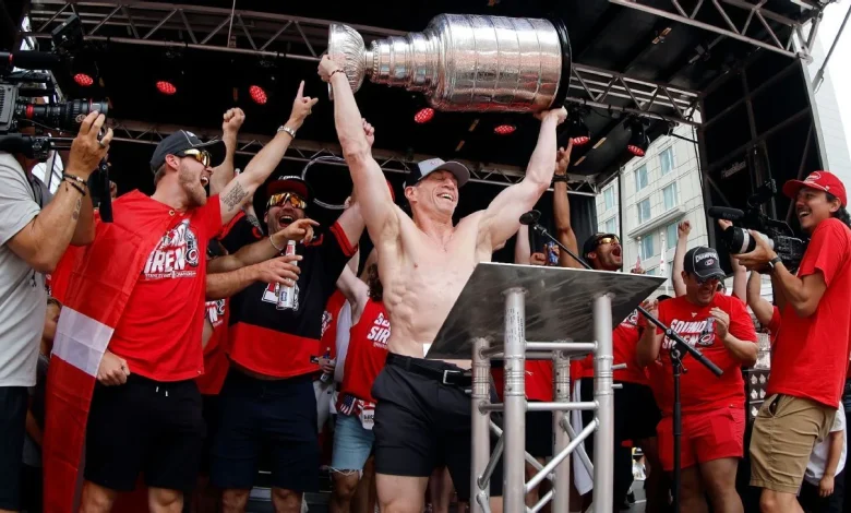 Hurricanes fans jam downtown Raleigh for Stanley Cup parade