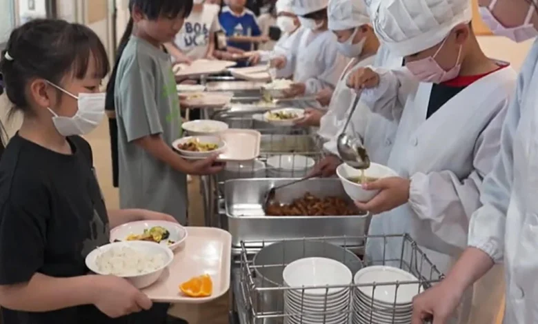 In Japan, life lessons in healthy eating