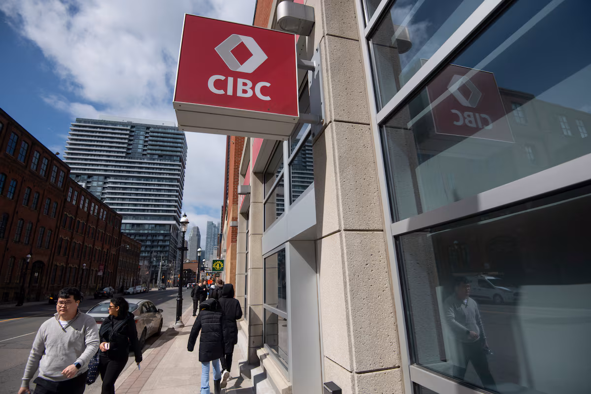 Insider Report: CIBC executive lands a $300,000 payday