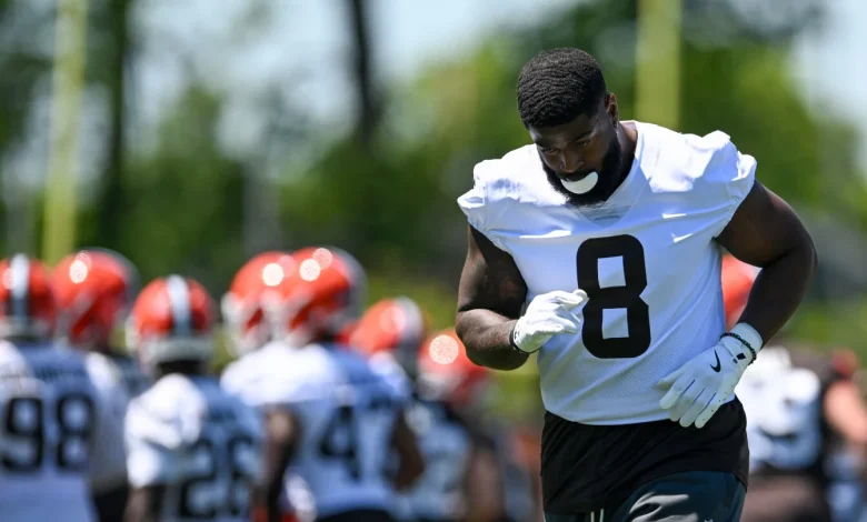 Jared Verse shows up for practice in No. 8, even though it's Dillon Gabriel's number (for now)