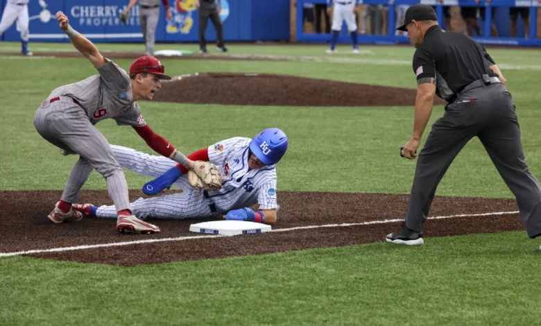 Jayhawks fall 8-1 to Sooners in Super Regional opener