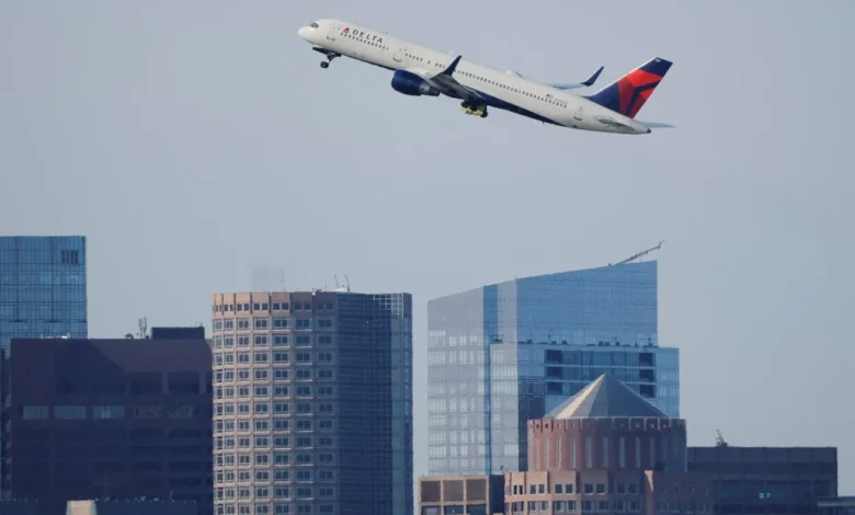Jets were 300 feet apart in Boston close call that forced Delta flight to abort landing, expert says