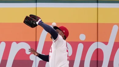 Jo Adell revives José Canseco meme by giving up homer off his head