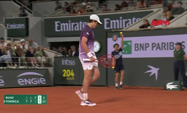 João Fonseca pega Jakub Mensik nas quartas de final de Roland Garros