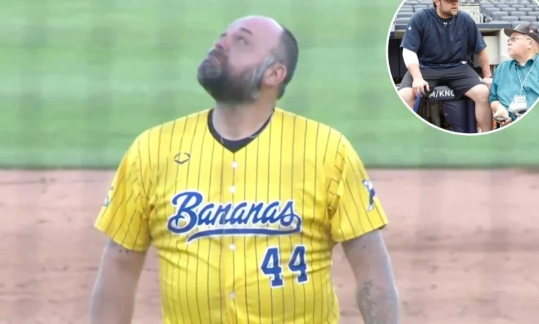 Joba Chamberlain makes emotional Savannah Bananas appearance