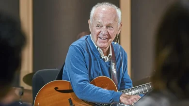 Joe Negri, Handyman Negri on 'Mister Rogers' Neighborhood,' dies at 99