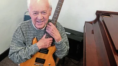 Joe Negri, jazz guitar virtuoso and Mr. Rogers’ ‘Handyman,’ dies at nearly 100