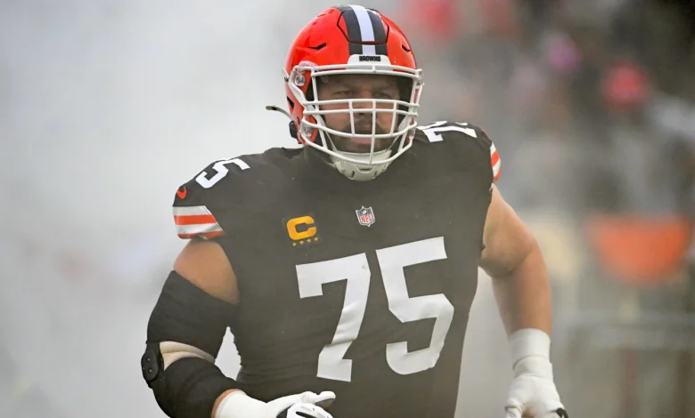 Joel Bitonio announces his retirement after 12 seasons with the Browns