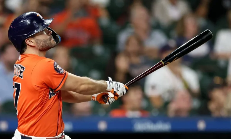 Jose Altuve, frustrated and ‘pissed,’ has 2 big swings while trying to revive his season - The Athletic