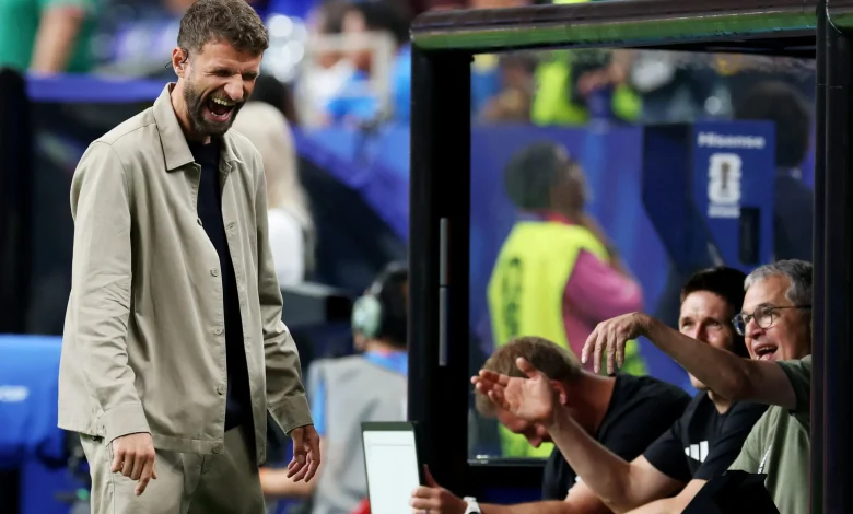 "Kendimizi zorla değiştirmeyeceğiz": Thomas Müller, kendisinin ve Jürgen Klopp'un esprili yorum tarzını eleştirenlere soğuk bir yanıt verdi