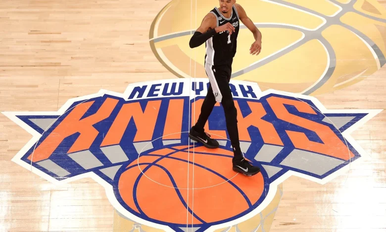 Knicks fans jeer Trump, Spurs win NBA Finals Game 3 : NPR
