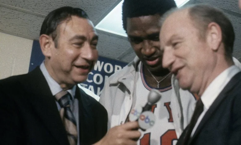 Knicks’ run is missing one thing: The Captain, Willis Reed, enjoying it with his friends - The Athletic