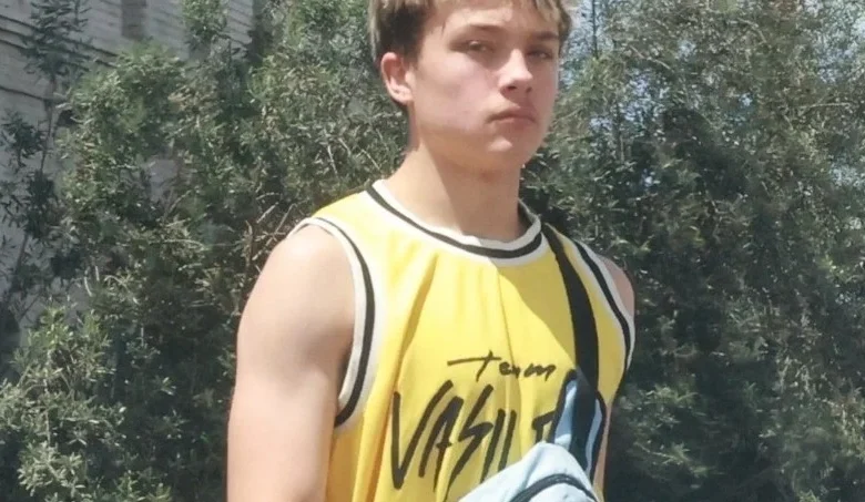 Knox Jolie-Pitt, the 17-Year-Old Son of Brad Pitt, Can Almost Certainly Beat Up His Dad