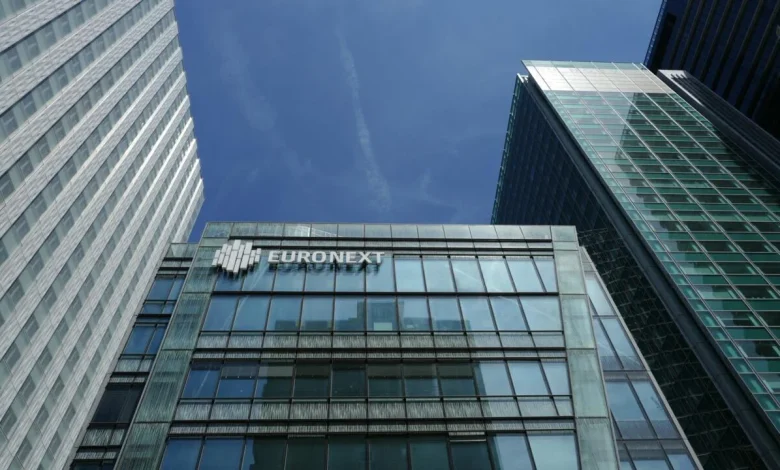 La Bourse de Paris salue la baisse du pétrole et les vieilles valeurs de l'innovation