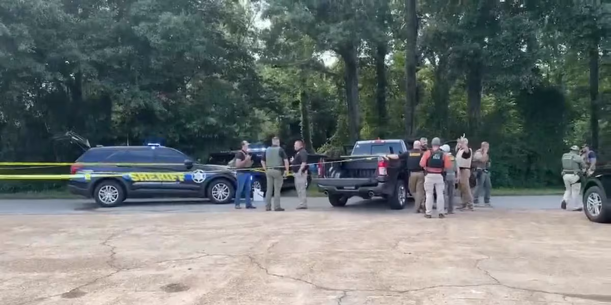 Large police response in Covington County after deputy shot near supermarket, authorities say
