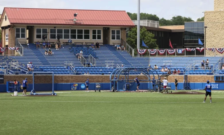 Lawrence Super Regional: KU welcomes OU for best-of-3 with World Series berth at stake