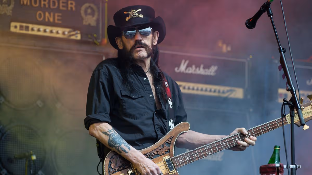 Lemmy's ashes to be enshrined in fruit machine at Download Festival this weekend