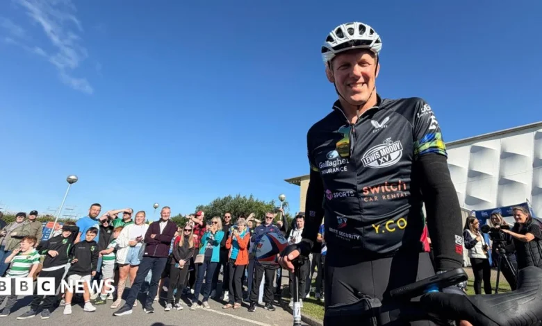 Lewis Moody starts 500-mile ride at Newcastle Red Bulls