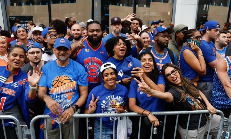 Live Updates: Knicks parade celebrates NBA Championship win in Manhattan