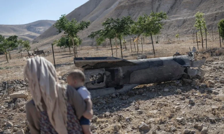 Live Updates: Trump says U.S. to hit Iran "very hard" tonight, eventually seize Kharg Island as war reignites