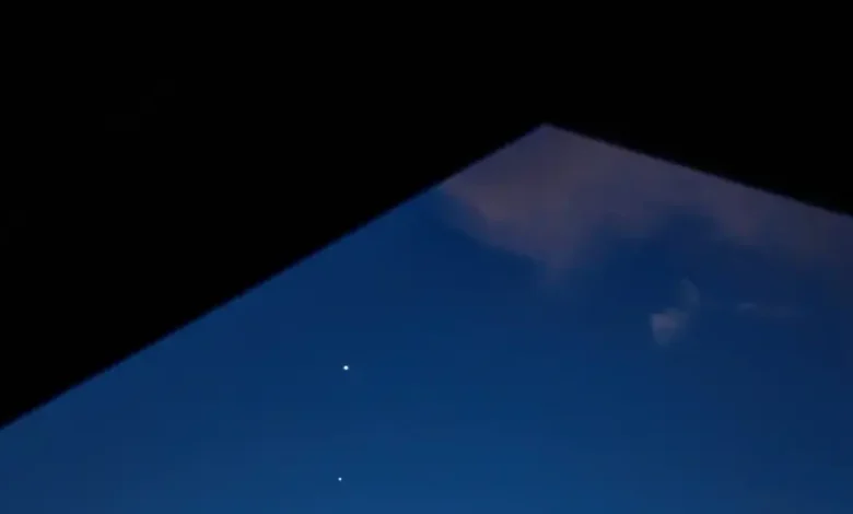 Look up: 'Kissing planets' set to light up the night sky this week