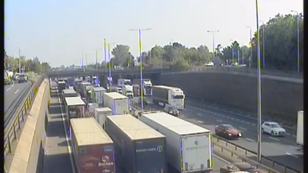 M25 Dartford Crossing traffic delayed after crash with congestion to Darenth - recap