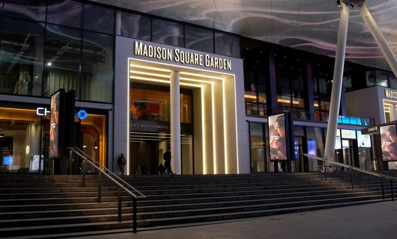 Man Dies After Falling at Goose Madison Square Garden Show