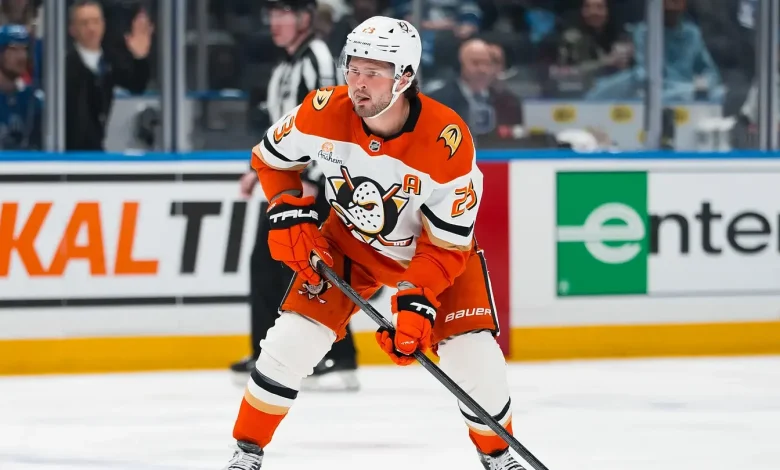 Maple Leafs among teams that have checked in on Mason McTavish