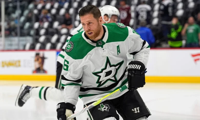 Maple Leafs plan to interview Joe Pavelski for head coach vacancy