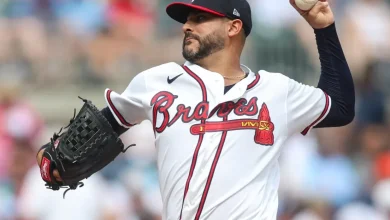 Martín Pérez takes the mound for the Braves against the Pirates