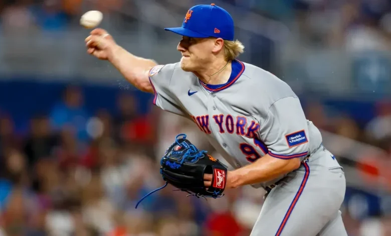 Mets recall Myers and Pintaro, option Duarte, place Scott on IL
