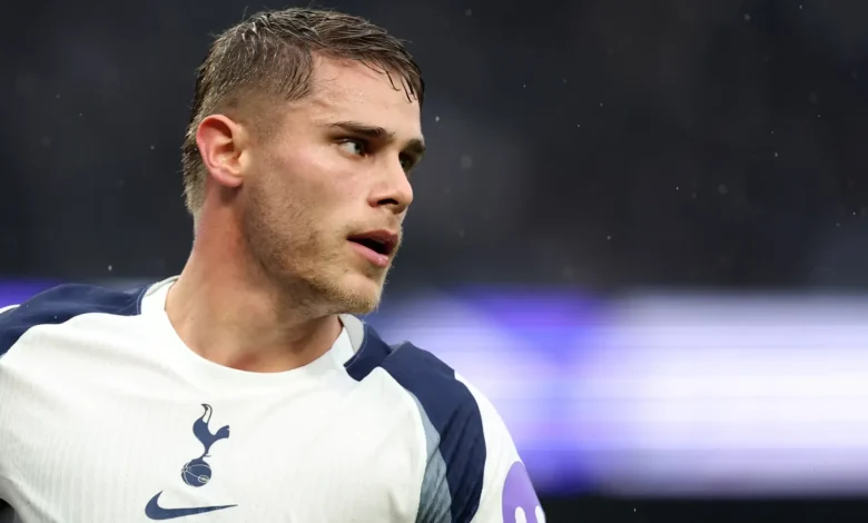 Micky van de Ven can ‘level up’ & become ‘one of the best in the world’ but does he need a move to achieve that? Ex-Tottenham defender offers transfer advice