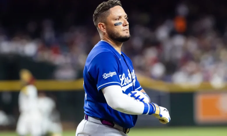Miguel Rojas Leaves Game Early vs. White Sox With Injury