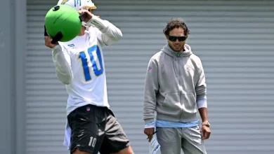 Mike McDaniel is challenging Justin Herbert. Will Chargers playoff success follow?