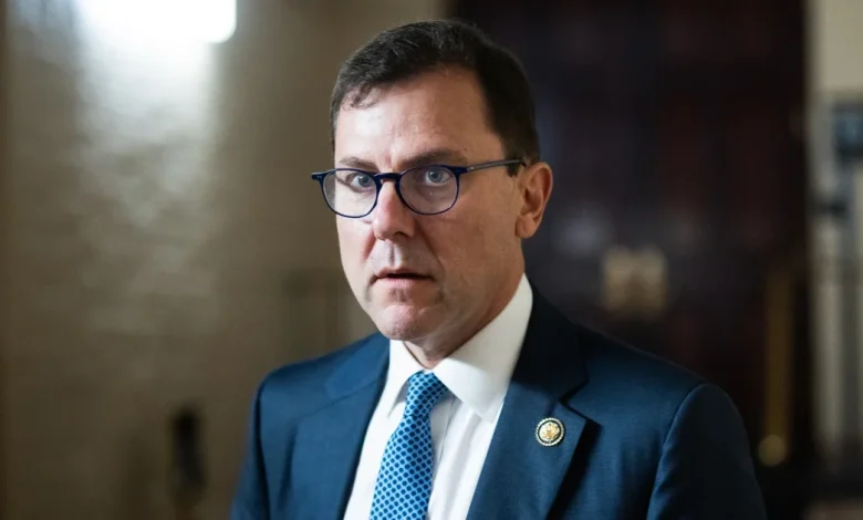 Missing congressman and his staff paint a picture of business as usual