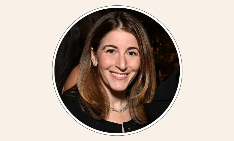 Netflix Communications Head Exits