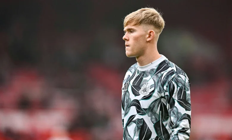 Newcastle insider details Lewis Hall 'situation' as 'personal terms no issue' in £50m Man Utd transfer