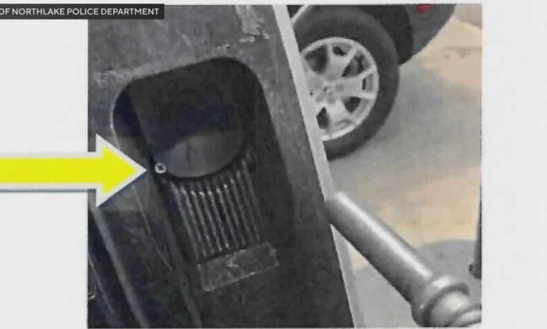 Northlake police warn of gas pump screw scam