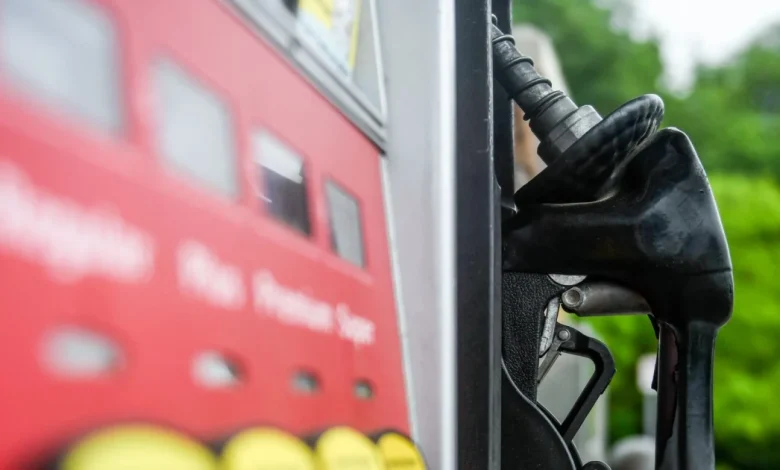 Oil prices jump after US-Iran talks collapse, erasing declines