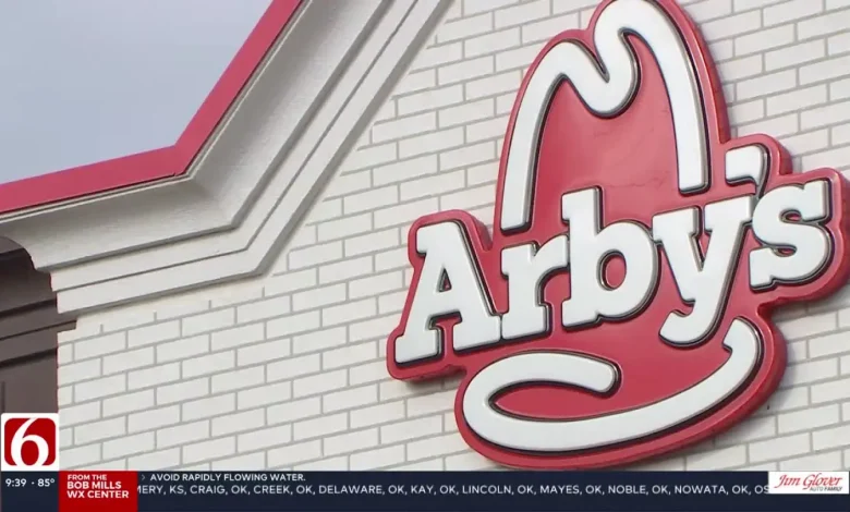 Oklahoma woman says fast-food stop led to herpes, lawsuit expands