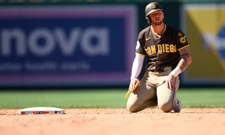 Padres wrap mediocre May with series loss to Nationals