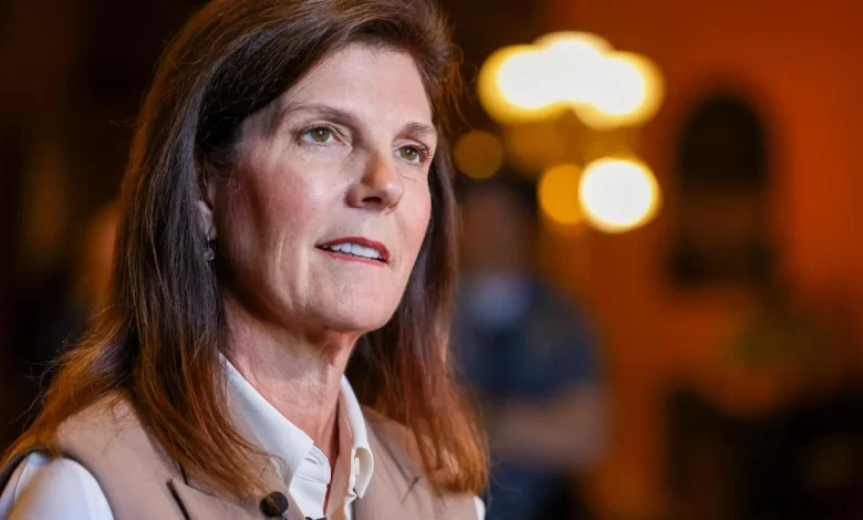 Pamela Evette, Alan Wilson head to runoff in crowded GOP primary for South Carolina governor, CBS News projects