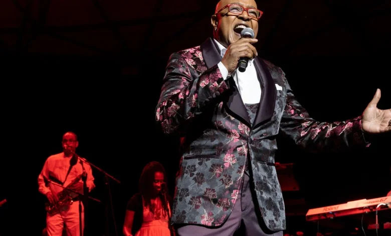 Peabo Bryson, singer known for Disney hits "Beauty and the Beast" and "A Whole New World," dies at 75