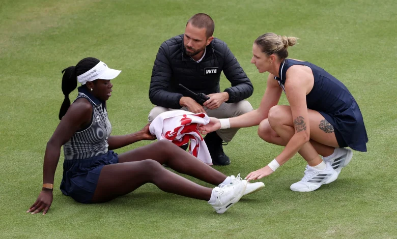 Pliskova advances to Queen’s quarterfinals as Mboko retires after hard fall