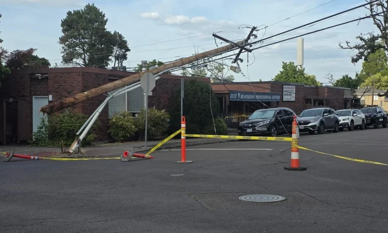 Power restored and repairs complete after semi-truck pulled down Beaverton power poles
