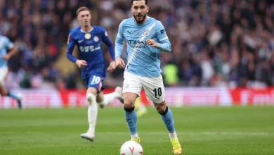 Rayan Cherki nommé pour le titre de joueur de la saison en Premier League