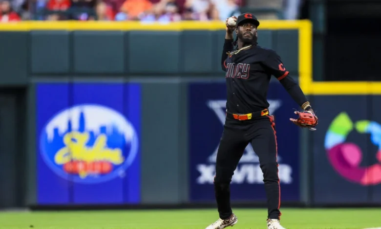 Reds Place Elly De La Cruz On IL, Promote Edwin Arroyo