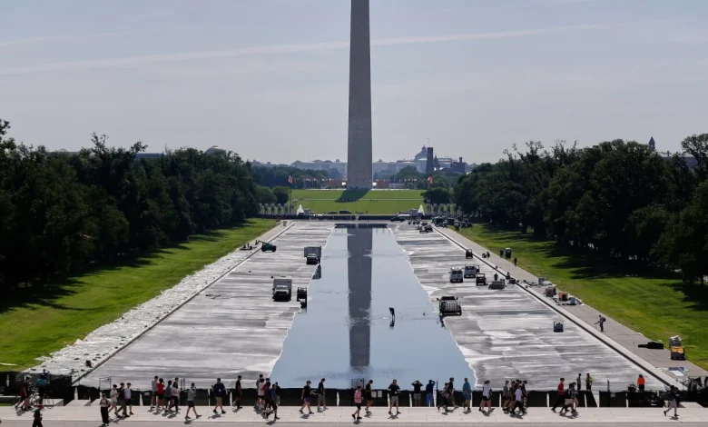 Reflecting Pool refills after Trump’s repaint : NPR